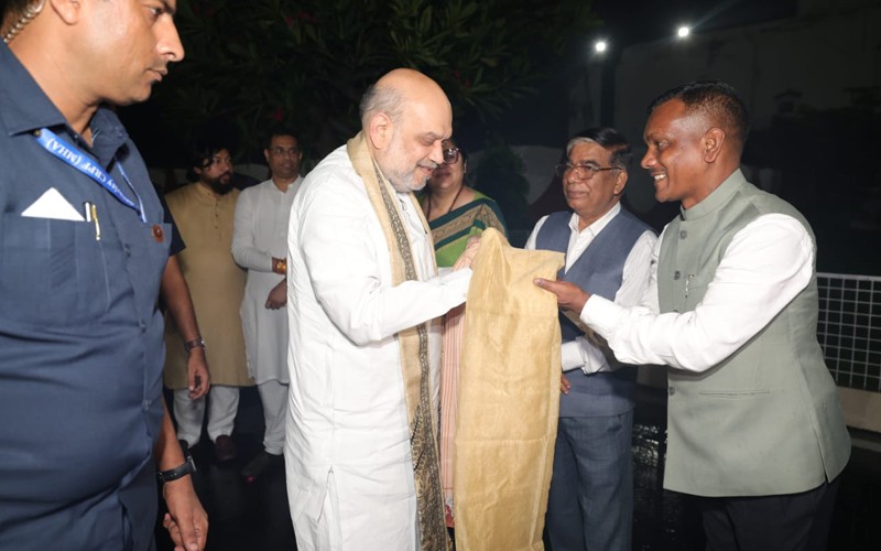 In Images: Amit Shah welcomed by West Bengal BJP leaders as he arrives in Kolkata