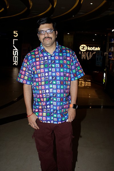 In Images: Premiere of Bengali film Onko Ki Kothin