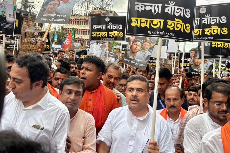 In Images: BJP organises march to law college to protest gangrape on campus