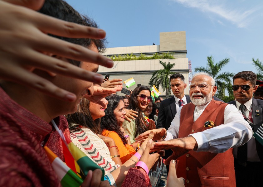 In Images: PM Modi welcomed by Indian diaspora in Ghana