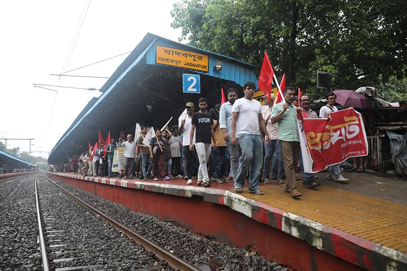 In Images: Bharat Bandh called by 10 trade unions