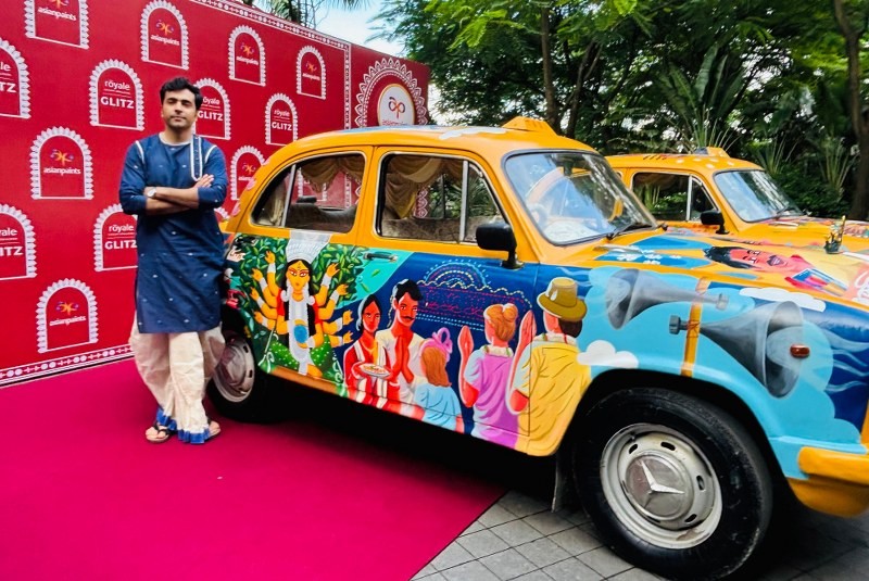 In Images: Asian Paints Marks 40 Years of Sharad Shamman with Yellow Taxi Project in Kolkata