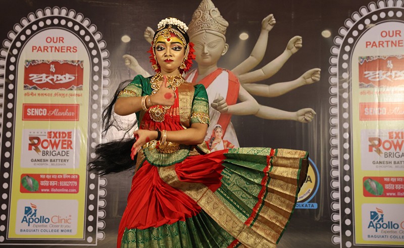 In Images: Kolkata's heritage palace Shobhabazar Rajbari hosts grand Durga vandana festival