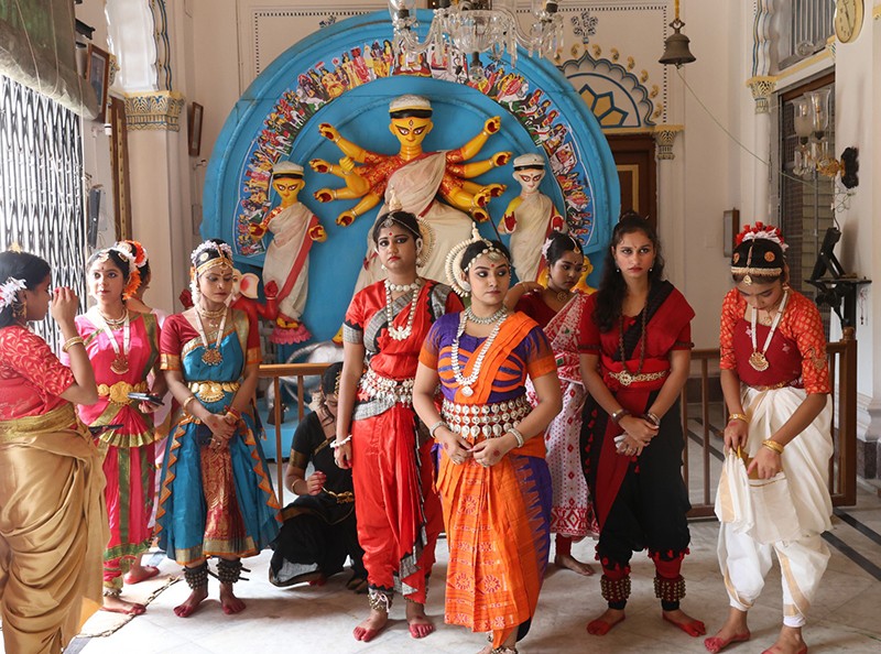 In Images: Kolkata's heritage palace Shobhabazar Rajbari hosts grand Durga vandana festival