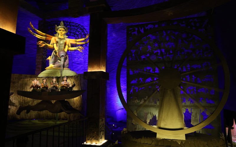In Images: "Srotoswini": A Timeless Voyage at Chorbagan Sarbojanin Durga Puja