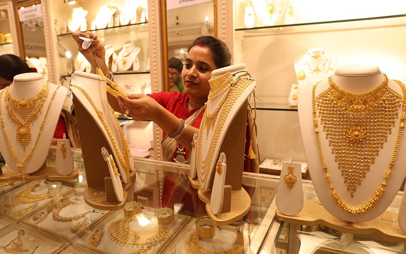 In Images: Kolkata jewellers see festive rush on Dhanteras