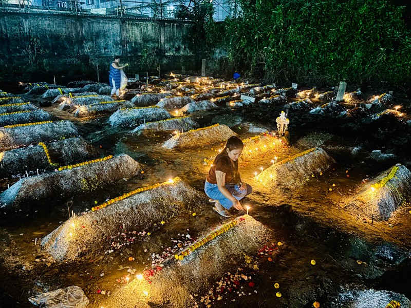 In Images: Kolkata’s christian community Observes All Souls’ Day