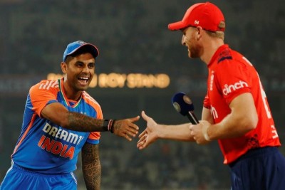 India win toss and opt to bowl first against England, no place for Shami in final 11