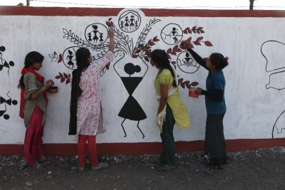 Diamonds In Dust: Girl scavengers of Indian coal mine paint hope ahead of Women’s Day