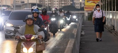 Health workers call for cleaner air to reduce pollution deaths, halve its deadly impacts by 2040