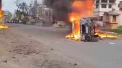 Internet cut off in Bengal's Jangipur after violent protest against Waqf law