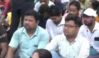 Bengal job losers camp outside SSC office in Kolkata, demand mirror copies of genuine candidate list