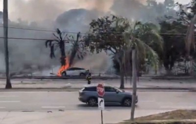 USA: Three die after small plane crashes in Boca Raton