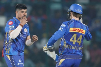 Karun Nair's fiery 89 in vain as DC fail to overpower MI