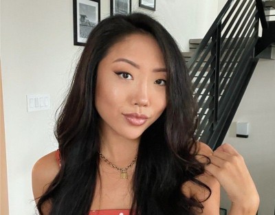 Tech entrepreneur Elon Musk asks cryptocurrency influencer Tiffany Fong to have a child