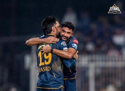 Titans thrash KKR at Eden