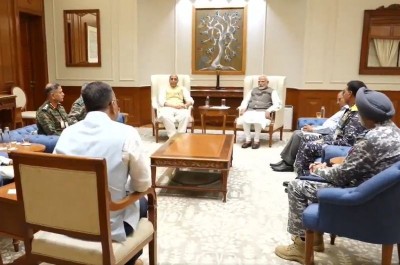 PM Modi meets all three service chiefs amid escalated tensions with Pakistan