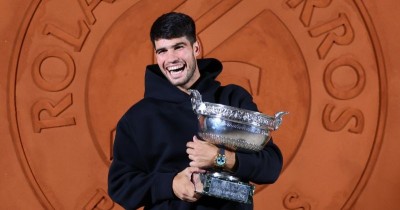 Carlos Alcaraz rebounds from early setbacks to win longest-ever French Open final