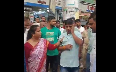 Marathi language row: Thackeray supporters assault auto driver days after his 'Hindi bolunga remark'