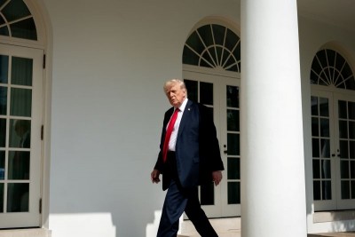 'Not here to negotiate for Ukraine but working to end war': Donald Trump aboard flight to meet Putin