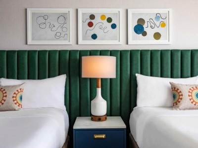 Royal Sonesta Chicago Downtown: A frontrow river view and urban comfort in the windy city’s heart