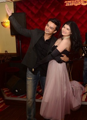 In Images: The Night Club song from Joto Kando Kolkatatei launched