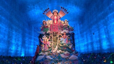 In Images: Glimpses of Durga Puja across Kolkata