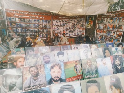 Pakistan: Voice for Baloch Missing Persons continues protest outside Quetta Press Club amid new abduction report
