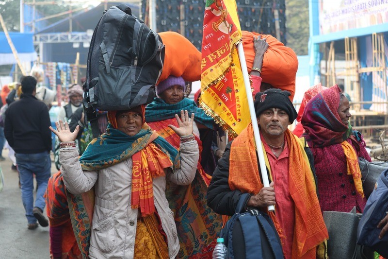 In Images: Pilgrims and sadhus arrives in Kolkata ahead of Ganganagar Mela