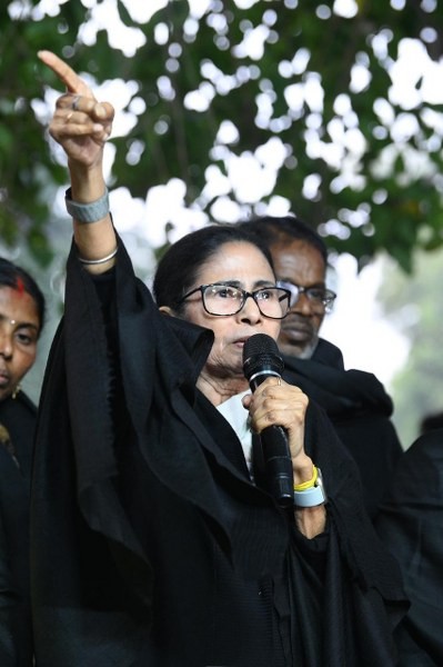 In images: Mamata Banerjee addresses the media after meeting Chief Election Commissioner in Delhi