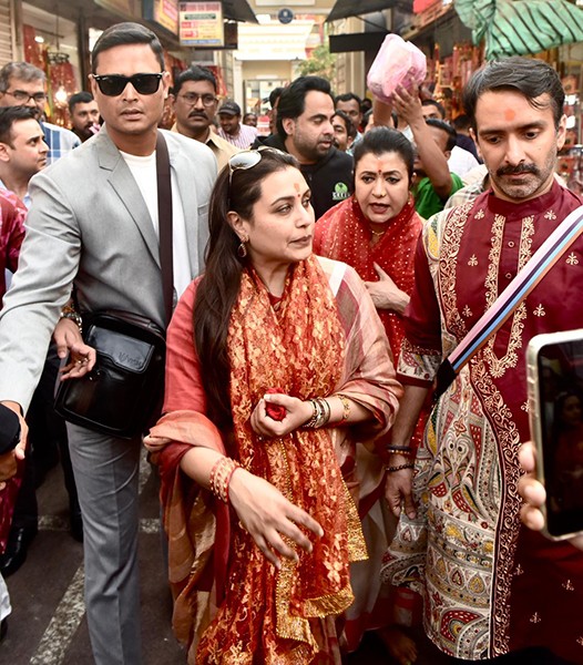 In Images: Rani Mukerji and Debashree Roy visit Kalighat Temple in Kolkata