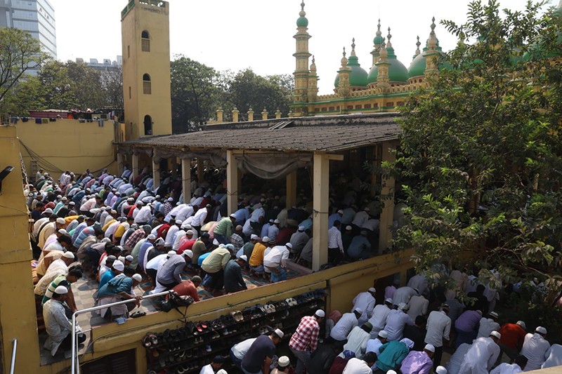 In Images: Thousands gather in Kolkata mosque on first Friday of Ramadan