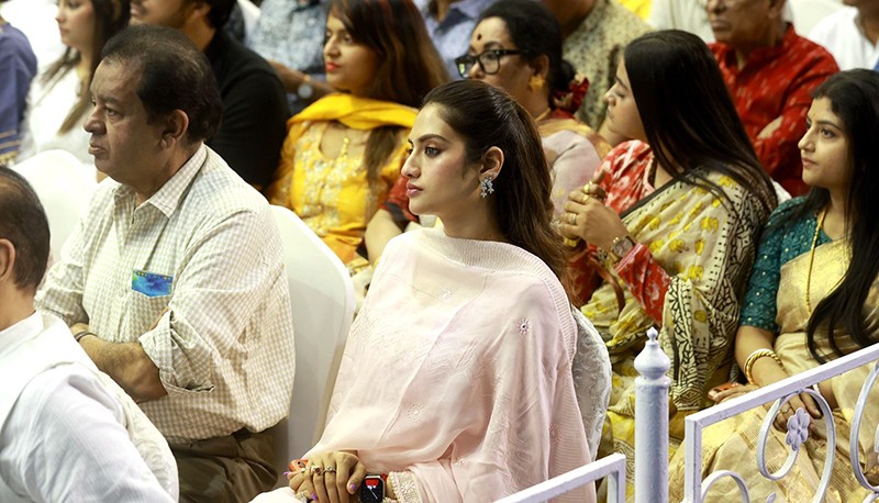 Mamata Banerjee joins grand Holi celebration in Kolkata — Watch the festive moments