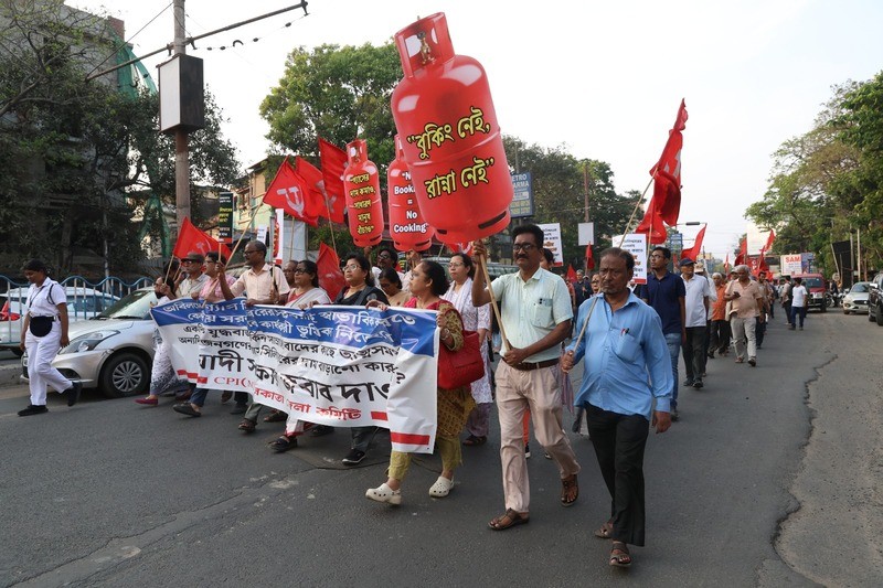 In Images: CPI-M supporters protest in Kolkata over LPG price hikes