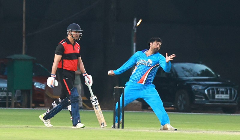 Kapil Dev visits Kolkata to attend Dr. Vace Paes Cup 2026 Cricket Match