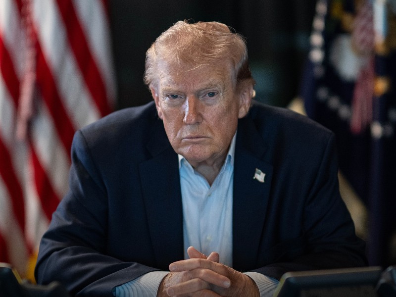 Trump links Iran ceasefire to Hormuz access as Tehran rejects talks.