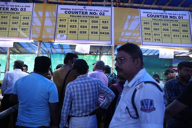 Phase 1 of Bengal polls tomorrow; polling personnel collect EVMs, other materials from a Siliguri dispersal centre