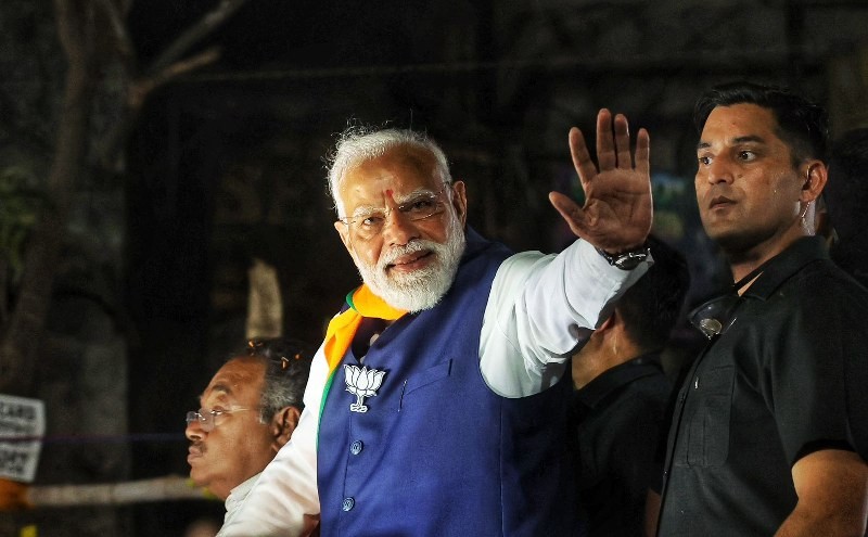 In Images: PM Narendra Modi participates in mega roadshow in North Kolkata