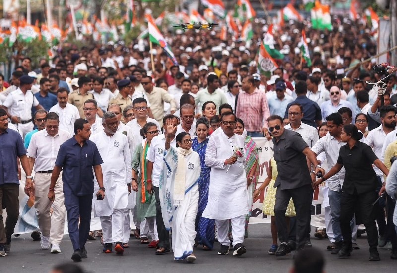 In images: Mamata Banerjee’s final campaign blitz from South Kolkata's Jadavpur to Gopal Nagar ahead of April 29 polls