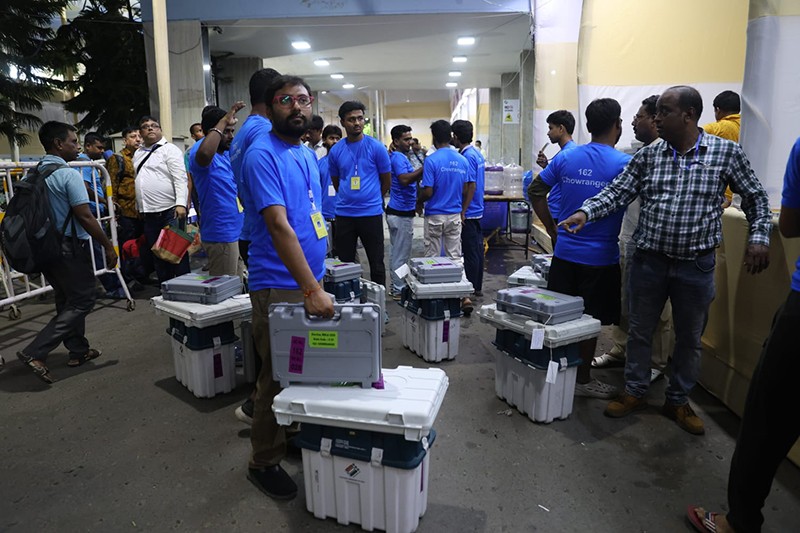 In Images: Poll preparedness peaks as VVPAT machines reach Kolkata centres ahead of final Bengal voting phase
