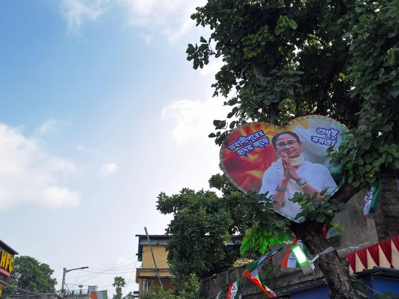 In Images: Uneasy calm outside Mamata Banerjee’s residence as nation awaits results