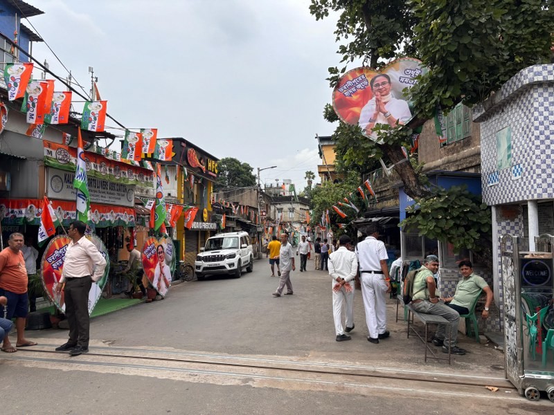 In Images: Barricades removed outside Mamata Banerjee’s Kolkata home, public access restored