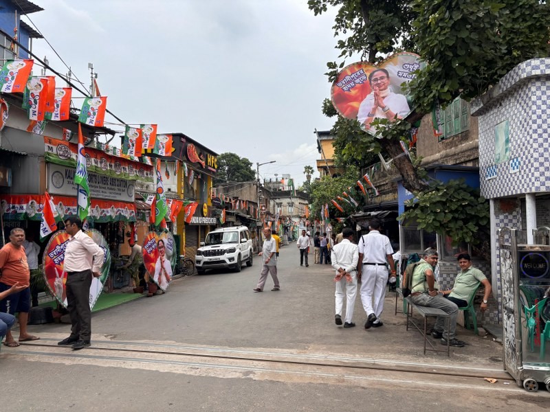 In Images: Barricades removed outside Mamata Banerjee’s Kolkata home, public access restored