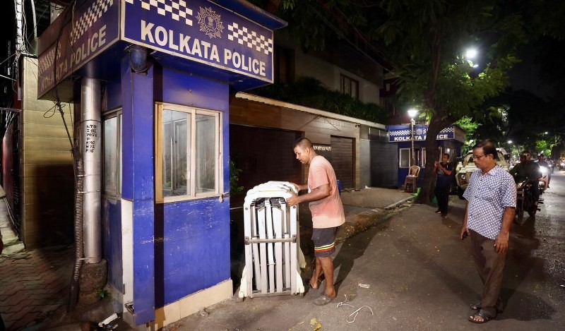 In Images: Security scaled down at Abhishek Banerjee’s Kolkata residence after Trinamool poll defeat
