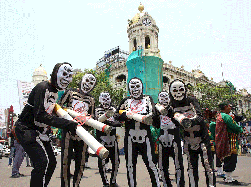 In Images: Kolkata observes World No Tobacco Day