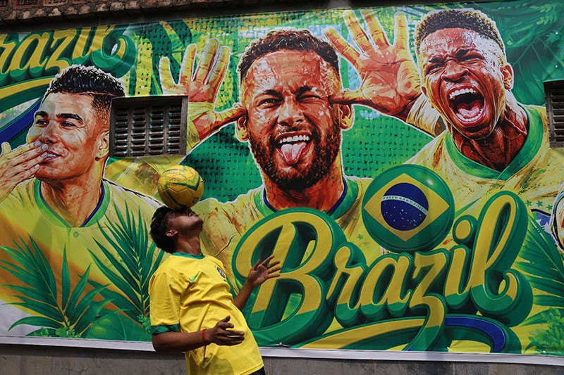 Football Fever Paints Kolkata Walls Ahead of World Cup
