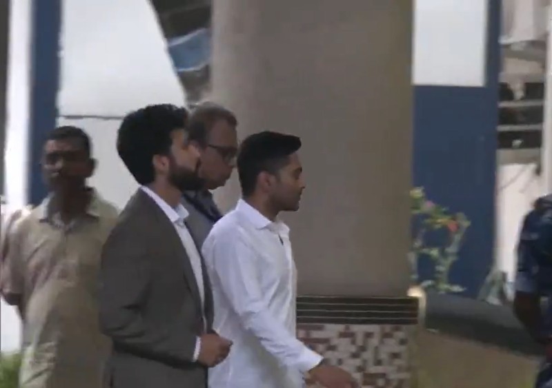 CID questioned Abhishek Banerjee after High Court directed appearance in signature forgery case.