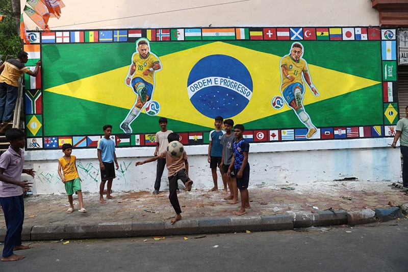 In Images: Kolkata's streets turn yellow and green as Neymar, Raphinha World Cup murals come alive