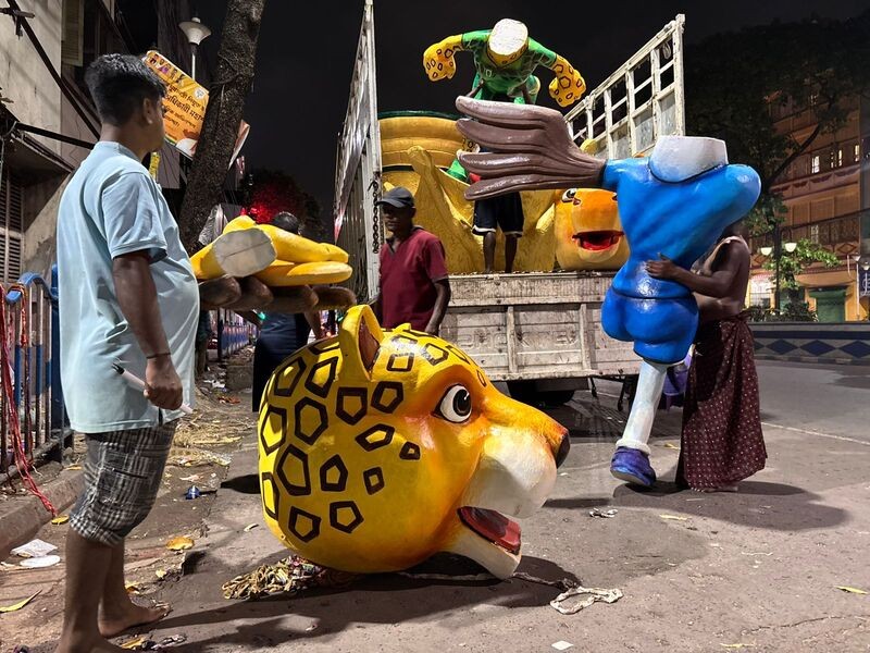 Football-mad Kolkata crafts FIFA 2026 mascots in bamboo, cane for Sikkim display