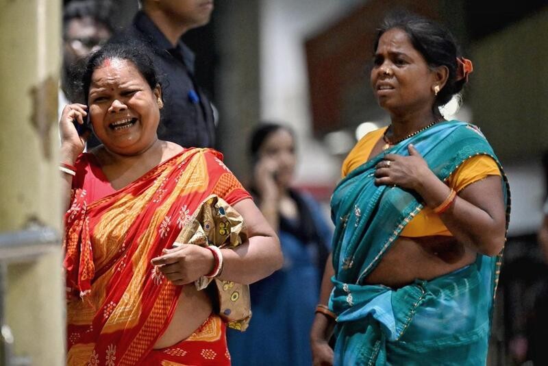 In Images: CM Suvendu Adhikari, ministers meet Taratala warehouse collapse victims at SSKM Hospital